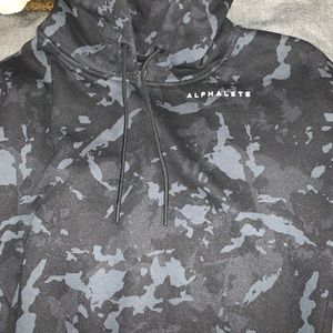 Alphalete cropped camo hoodie